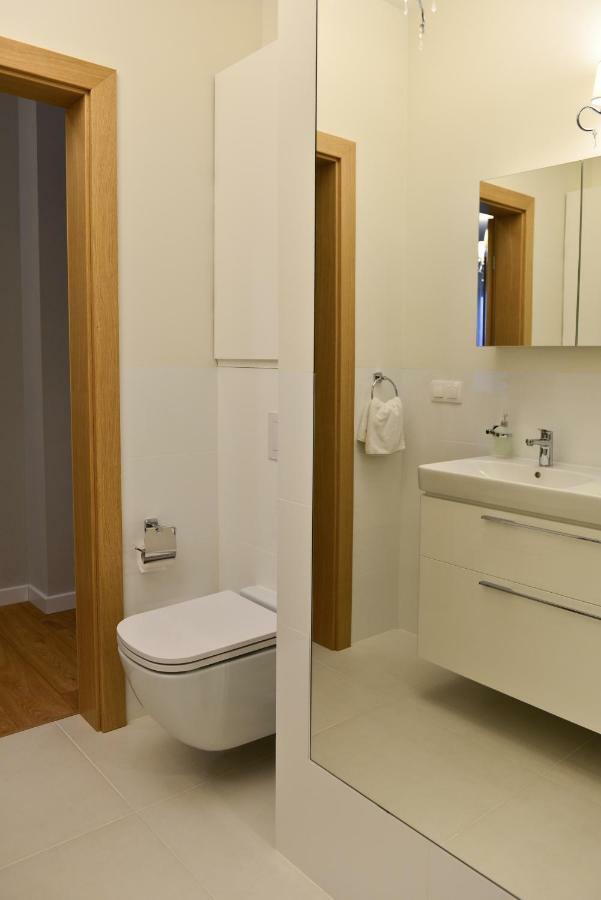 La Gioia Elegant Spacious Apartment คราคูฟ ภายนอก รูปภาพ